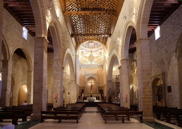 Interior de la Basílica Menor de Santa María de los Reales Alcázares de Úbeda 