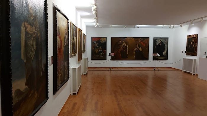 Exposición "De lo pintado a Dios" en la sala de Arte Contemporáneo del Museo San Juan de la Cruz