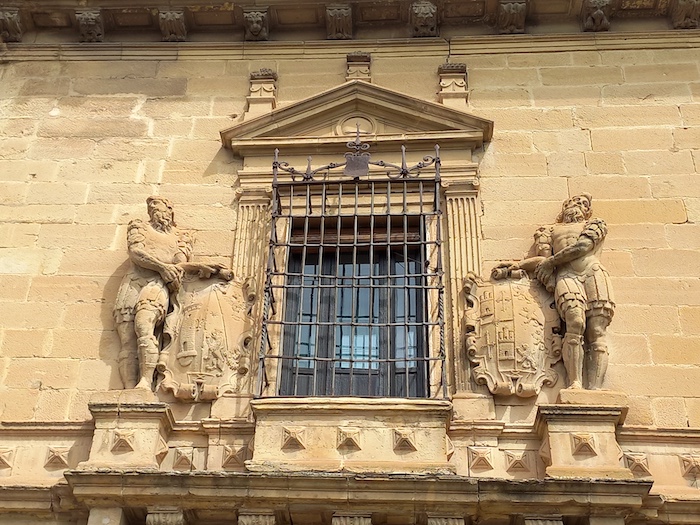 Detalle portada del Palacio del Marqués de la Rambla de Úbeda